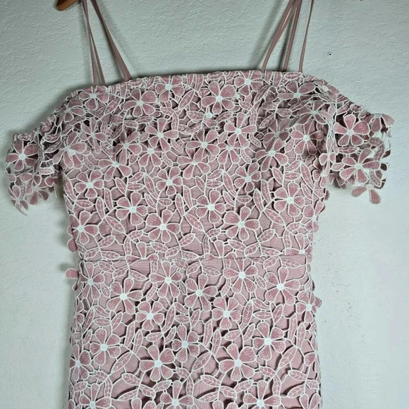 French Connection Floral eyelet Lace Overlay mini Dress Pink Size 6 off shoulder - Picture 10 of 16